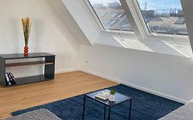 Home Sweet Home Vienna T10